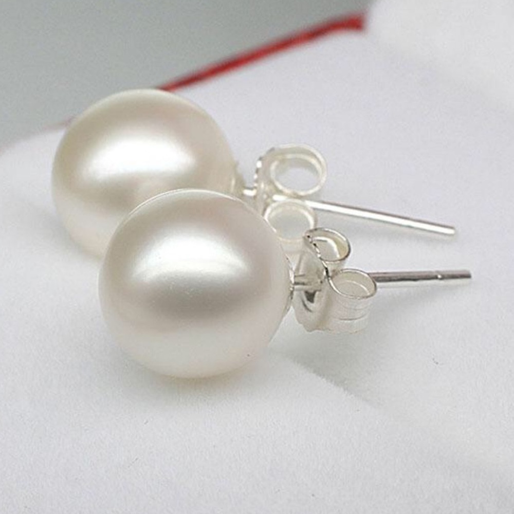 BNWT PEARL SILVER 925 EARRINGS